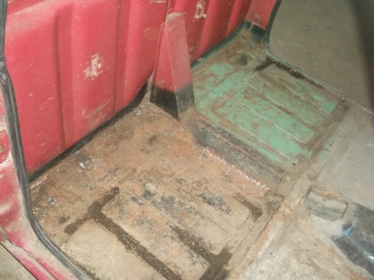 ขายแยกอะไหล่ TOYOTA RN10 ทั้งคันอยากได้ชื้นไหนโทรมาสอบถามได้เลย