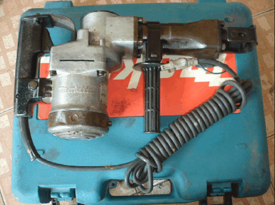 ขายแย็กปูนไฟฟ้า Makita HM1201 แท้แน่นอน 100\%