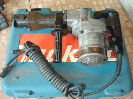 ขายแย็กปูนไฟฟ้า Makita HM1201 แท้แน่นอน 100\%