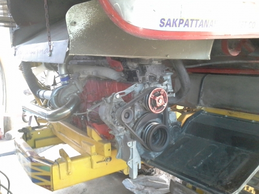 ส่งถึงบ้านแล้วครับ KM 47 เดิน 12 HT(comosak) 2 ระบบ (รองกระสอบและอุ้ม)  เครื่อง 6HH+bo Hoset ใหม่ (250 แรง) โซ่ D2  46 ข้อ โรลเลอร์ D2 12 ลูก หน้าเกี่ยว 3 เมตร อุ้มเลด 2.3 ตัน ปั้มไดกิ้น 23 มอร์เตอร์ใหญ่ยิงตรง