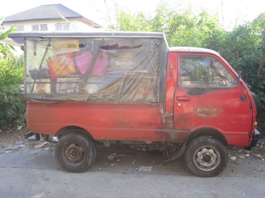 ถูกที่สุดแล้ว ! กะป๊อไดฮัทสุ s40 ป้ายขาวเดิมๆแห้งๆแต่พร้อมใช้ เล่มแท้ชุดโอนครบ ภาษี กย.57 ช้าอดจ้า  (กทม)