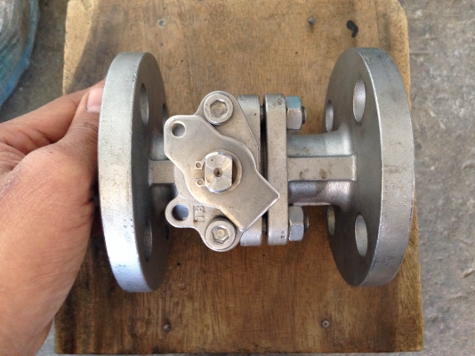 ขาย บอลวาล์วสแตนเลส KITZ  ขนาด 1 นิ้ว สภาพสวยมาก พร้อมใช้งาน มีอยู่ 25 ตัวครับ