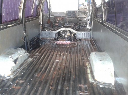 ขาย รถตู้หัวจรวด ปี1994 ตามสภาพ ไปทำเป็นอะไหล่