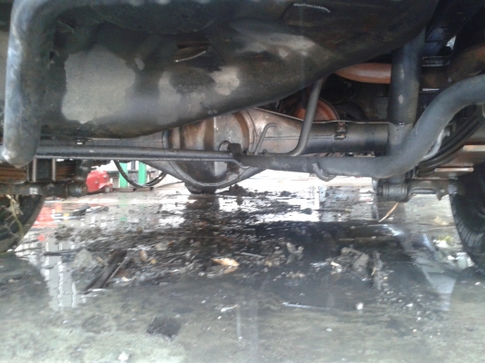 ขายเครื่อง 2l พร้อมเกียร์ เฟืองท้าย รถตู้