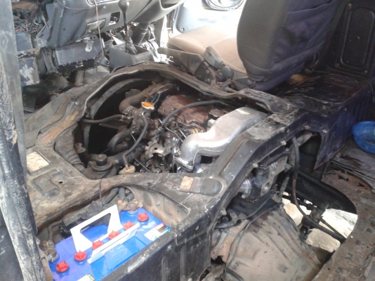 ขายเครื่อง 2l พร้อมเกียร์ เฟืองท้าย รถตู้