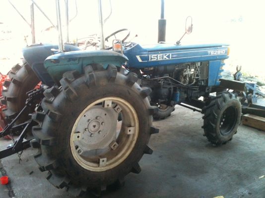 ขายรถIseki ts2810 พร้อมเครื่องตัดหญ้า