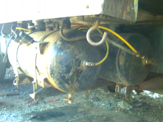 ขายF18 HINO HO7C 185 แรง เพลาเดียว คอกไม้ เบรคทิฟฟิ่ พาวเวอร์ ทะเบียนมี ภาษีครบ