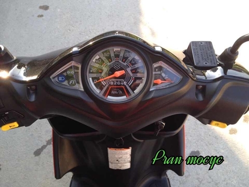 ขายsuzuki skydrive สีเเดงดำ ปี2013