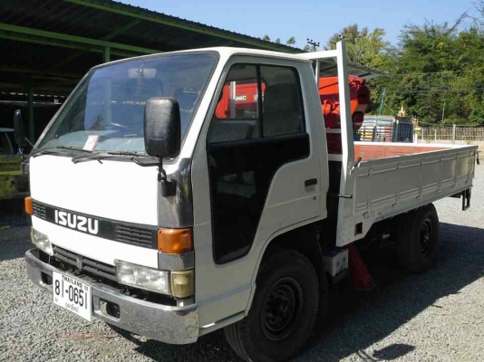 ขายรถบรรทุกติดเครน ISUZU 4 ล้อกลาง