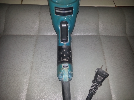 ขายสว่านโรตารี่makita3ระบบรุ่นHR2470F(มีไฟLEDส่องขณะเจาะในที่แสงสว่างน้อย)