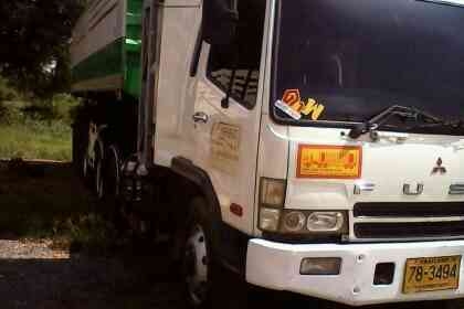 ขายด่วน หัวลาก mitsu 2คัน รายละเอียดด้านในคับ