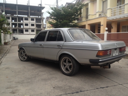 ขาย Benz w123 2jz -ge+gas 100000 สุดท้ายยย
