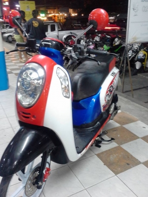 All New Scoopy -i รุ่นใหม่ล่าสุด ปี 2555 (ล้อแม็กซ์) ราคาชิวๆถูกๆ