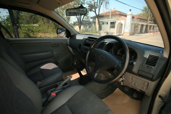 รถบ้าน มือเดียว วิ่งน้อย ไม่ใช้บรรทุก พร้อมใช้งาน ไม่เคยชน หน้าหลังเดิม ฟรีดาวน์ ออกรถง่าย ไม่ต้องมีคนค้ำ ติดแบล็คลิสหรือบูโรก็ออกรถได้ มาดูรถก่อนหรอืทดลองขับดูได้ สนใจรุ่นอื่นดูเพิ่งเติมได้ที่ www.jwcarcenter.com