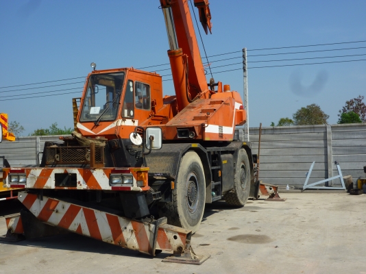 ขาย TADANO TR 250- M4  25ตัน  รถนอก ติดต่อ 0819130428