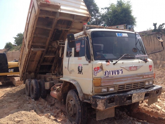 ฮีโน่  F  17