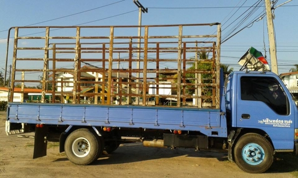 ขายด่วนหกล้อ ISUZU ยาว 5 เมตร 130 แรง รถเดิม คัชชีสวย