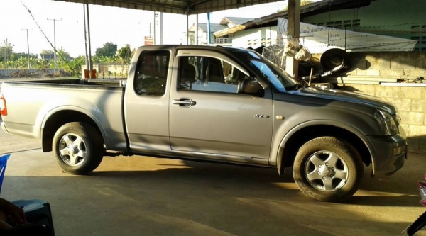 ขายรถ ISUZU D-MAX 2.5 สีเทา รถสวย สภาพดี ขายรถ ISUZU D-MAX 2.5 สีเทา รถสวย สภาพดี