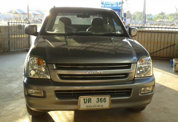 ขายรถ ISUZU D-MAX 2.5 สีเทา รถสวย สภาพดี