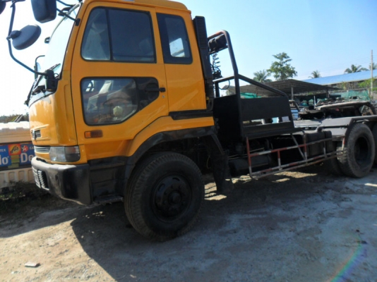 Nissan UD หัวลาก 265 แรง 6 สูบ เก็บใหม่เปลี่ยนหัว พร้อมใช้เชิญ