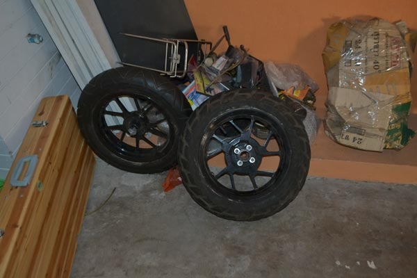 ขายล้อแหม็กขอบ8ก้วาง7 มือสอง2วง2500ล้อ ksr 2500