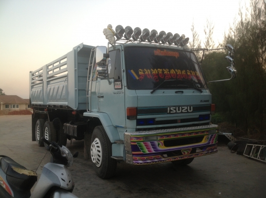 ขายสิบล้อดั้ม240นางฟ้่าสวยๆ