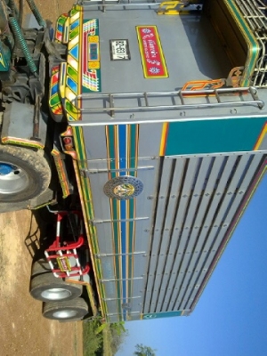 ขายรถบรรทุกฮีโน่เมก้า 320 แรงม้า ขายรถบรรทุกฮีโน่เมก้า 320 แรงม้า