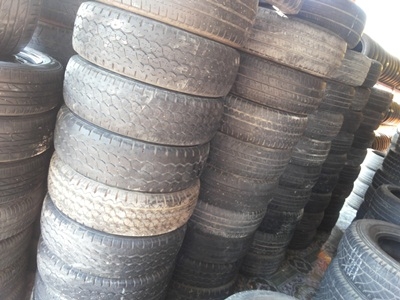 ขายยางเหมายกกอง ขอบ15 *17 รวม 110 เส้น