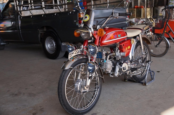 ขาย SUZUKI A 100 ทะเบียนพร้อมโอนเอกสารครบ เครื่อง LIFAN 110 CC คลัชมือ สตาทร์มือ เอกสาร อินวอย ครบ รถแต่งสวย มาก ๆ อะไหล่ แต่งแน่น ๆ