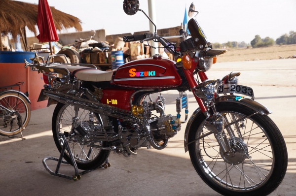 ขาย SUZUKI A 100 ทะเบียนพร้อมโอนเอกสารครบ เครื่อง LIFAN 110 CC คลัชมือ สตาทร์มือ เอกสาร อินวอย ครบ รถแต่งสวย มาก ๆ อะไหล่ แต่งแน่น ๆ