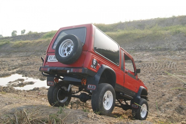 ขาย SUZUKI CARIBIAN สีแดง ปี1989เครื่องเดิม 1.3 ยกสูงเทิร์นเพลาแล้ว ขาย SUZUKI CARIBIAN สีแดง ปี1989เครื่องเดิม 1.3 ยกสูงเทิร์นเพลาแล้ว