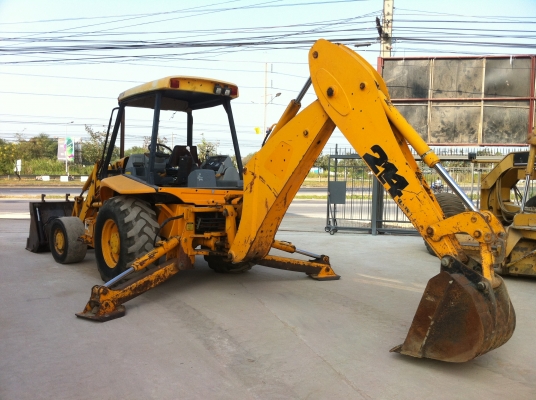 ขายรถตักหน้าขุดหลัง JCB 214 สภาพสวย พร้อมใช้งาน ไม่เคยใช้งานในไทย