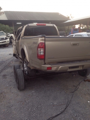 ดีแมกซ์แคป เครื่อง3000 เทอร์โบไฮเลนด์เดอร์ ปี04 รื้ออะไหร่ขายทุกส่วน