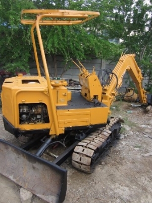 ขาย-รถขุด แบคโฮ  YANMAR: YB1200SSL เครื่อง 2 สูบ สภาพพร้อมใช้งาน เครื่องดี ใช้งานได้ เพียงแต่ใบแทรคหัก