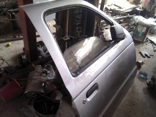 ขายประตูฟอร์ดเรนเจอร์ 3,000 บาท