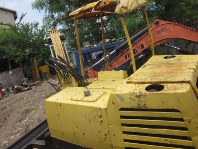 ขาย- รถขุดขนาดเล็ก รถแบคโฮ  YANMAR: YTB 1200 เครื่อง 3 สูบ สภาพพร้อมใช้ มือสองเก่าญี่ปุ่น = ราคา 148,000 บาท