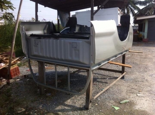 ขายด่วน! กระบะท้ายวีโก้ตอนเดียว พร้อมไฟท้ายทั้งชุด