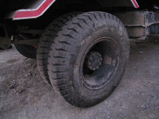 Isuzu FRR เครื่อง6BG1 175HP  หกล้อดั๊มดิน ยาง8.25-16 กระบะยาว3.6 เมตร สภาพพร้อมใช้