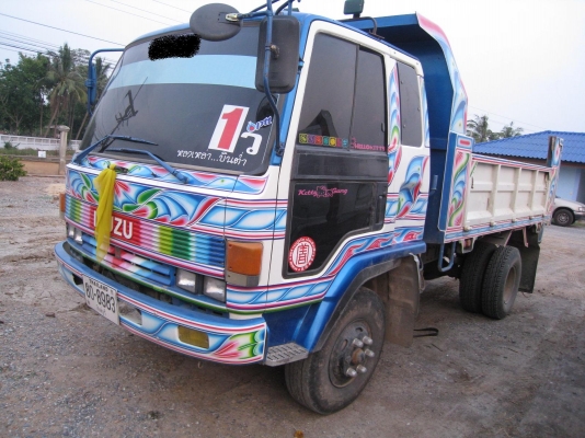 Isuzu FRR เครื่อง6BG1 175HP  หกล้อดั๊มดิน ยาง8.25-16 กระบะยาว3.6 เมตร สภาพพร้อมใช้