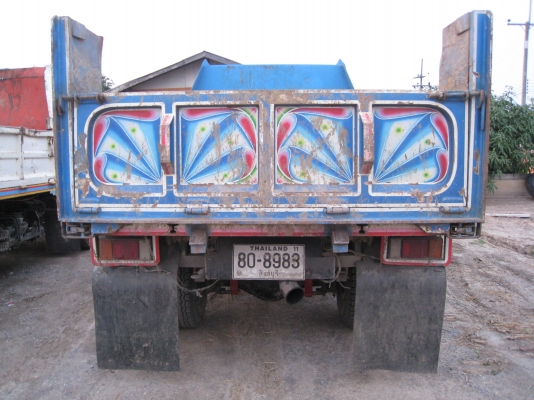 Isuzu FRR เครื่อง6BG1 175HP  หกล้อดั๊มดิน ยาง8.25-16 กระบะยาว3.6 เมตร สภาพพร้อมใช้