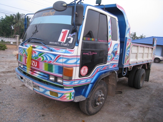 Isuzu FRR เครื่อง6BG1 175HP  หกล้อดั๊มดิน ยาง8.25-16 กระบะยาว3.6 เมตร สภาพพร้อมใช้