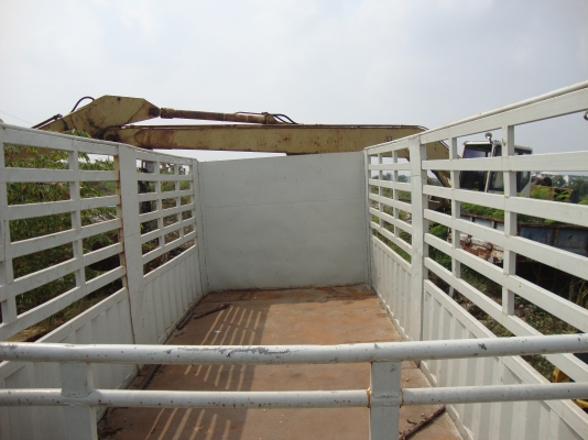 ขายกระบะเหล็กบรรทุกสิบล้อ