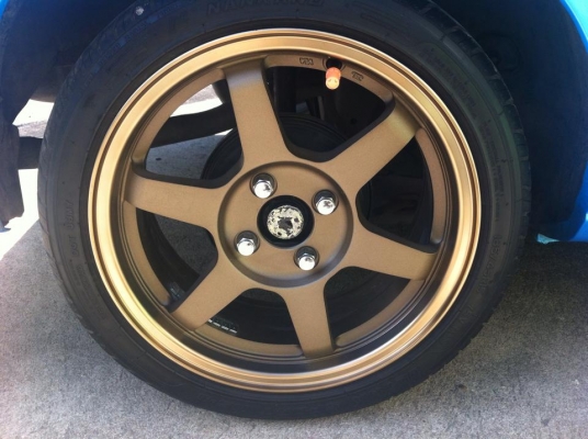 ล้อ TE37 สีน้ำตาลขอบชา กว้าง 6.5 ออฟ 40 ล้อ TE37 สีน้ำตาลขอบชา กว้าง 6.5 ออฟ 40