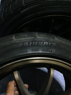 ขายล้อ CE28 ขอบ17" งานเหมือน  5/114 สีน้ำตาลขอบชา พร้อมยาง ปี13 ถูกๆเลย