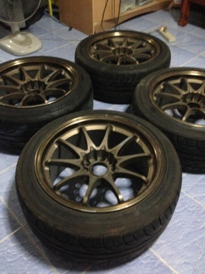 ขายล้อ CE28 ขอบ17" งานเหมือน  5/114 สีน้ำตาลขอบชา พร้อมยาง ปี13 ถูกๆเลย