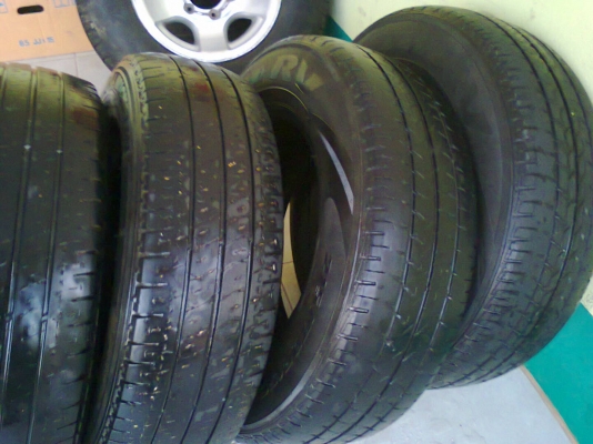 Agilis 215-70-15 ปี2810 สวยๆใช้ต่อยาวๆ1ชุด2500