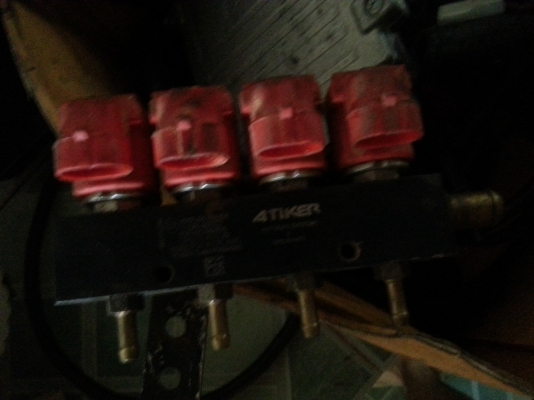 ขายชุดแก็สหัวฉีด4สูบ มือสอง 6500บ