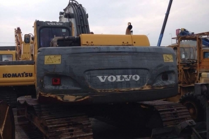 แบคโฮ VOLVO LC 210 ไฟฟ้าครบ เล่มทะเบียน