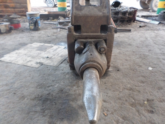 ขายหัวเบรคเกอร์ เจาะหิน เจาะคอนกรีต สำหรับแบ็คโฮ รุ่น 200