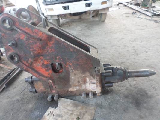 ขายหัวเบรคเกอร์ เจาะหิน เจาะคอนกรีต สำหรับแบ็คโฮ รุ่น 200